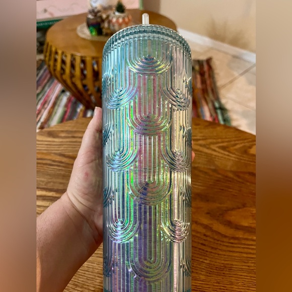 Rare 2022 Starbucks Iridescent Mermaid Scale Tumbler - 24 oz Venti - Picture 3 of 7
